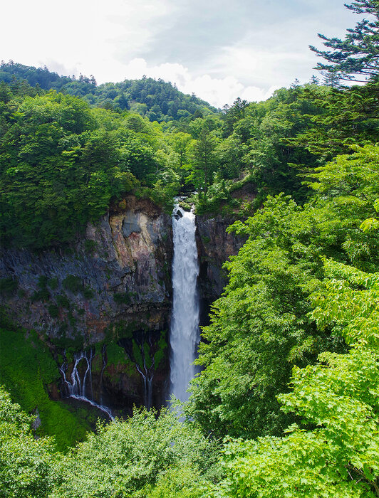 夏でも涼しい「奥日光の三名瀑」と「霧降高原の隠れ三滝」